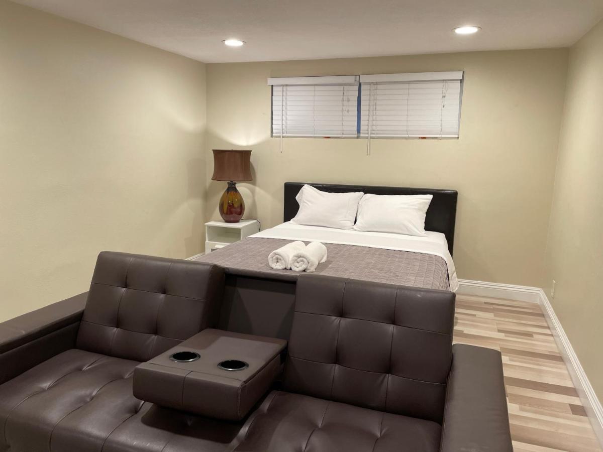 Lovely Room In Private House Near Disneyland Anaheim Dış mekan fotoğraf